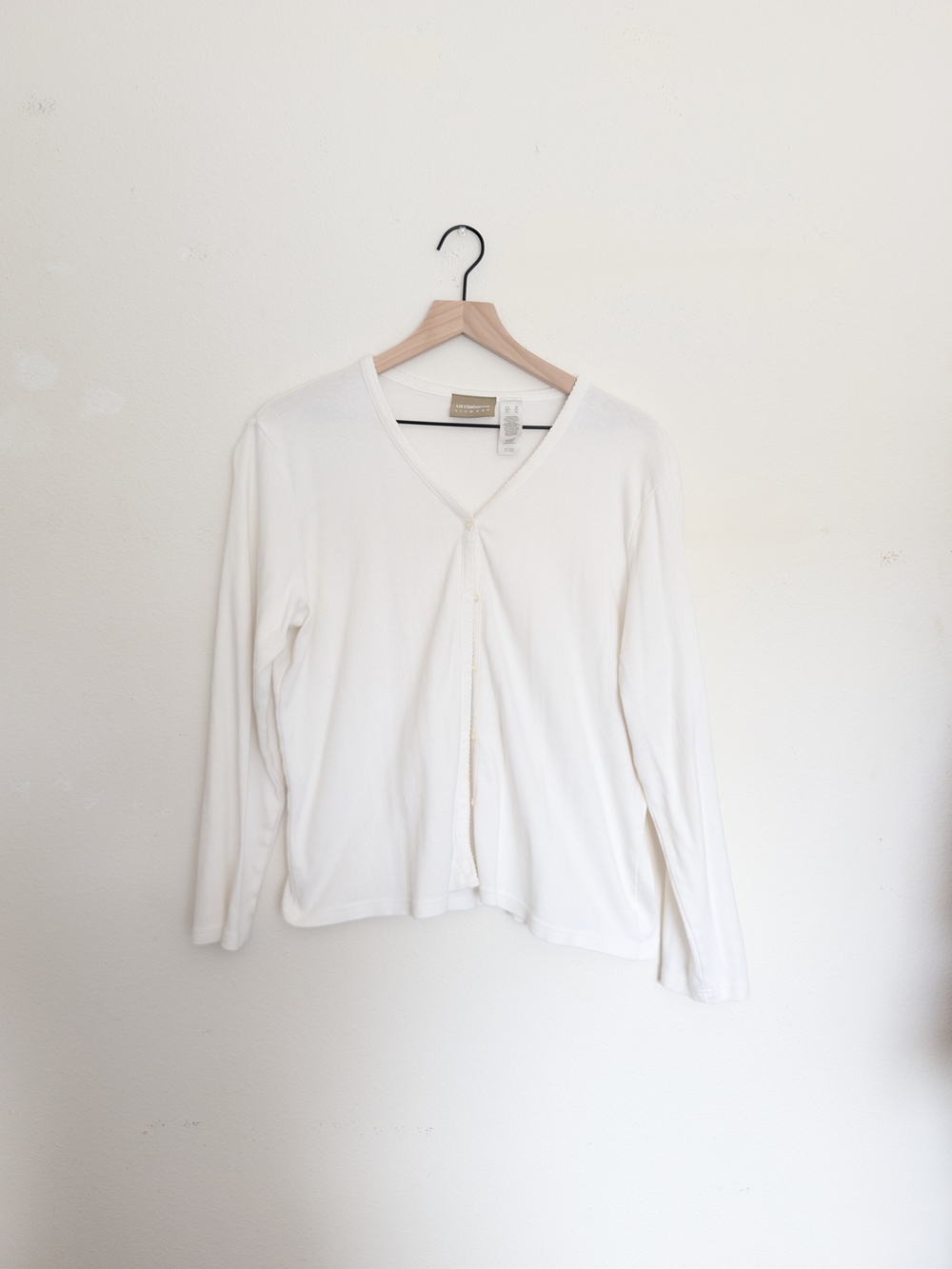 Vintage 90s Liz Claiborne V-Neck Button Front Long Sleeve Top - White